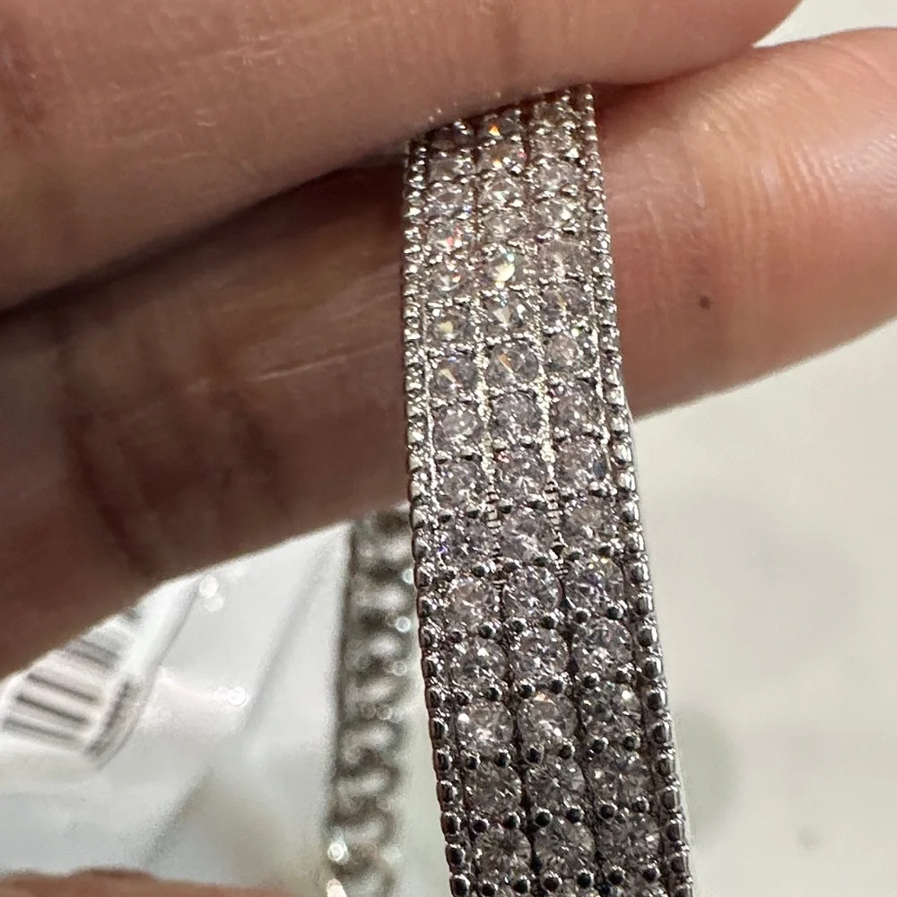 Elegant Silver Bracelet with Sparkling Accents - Picture 8 of 11